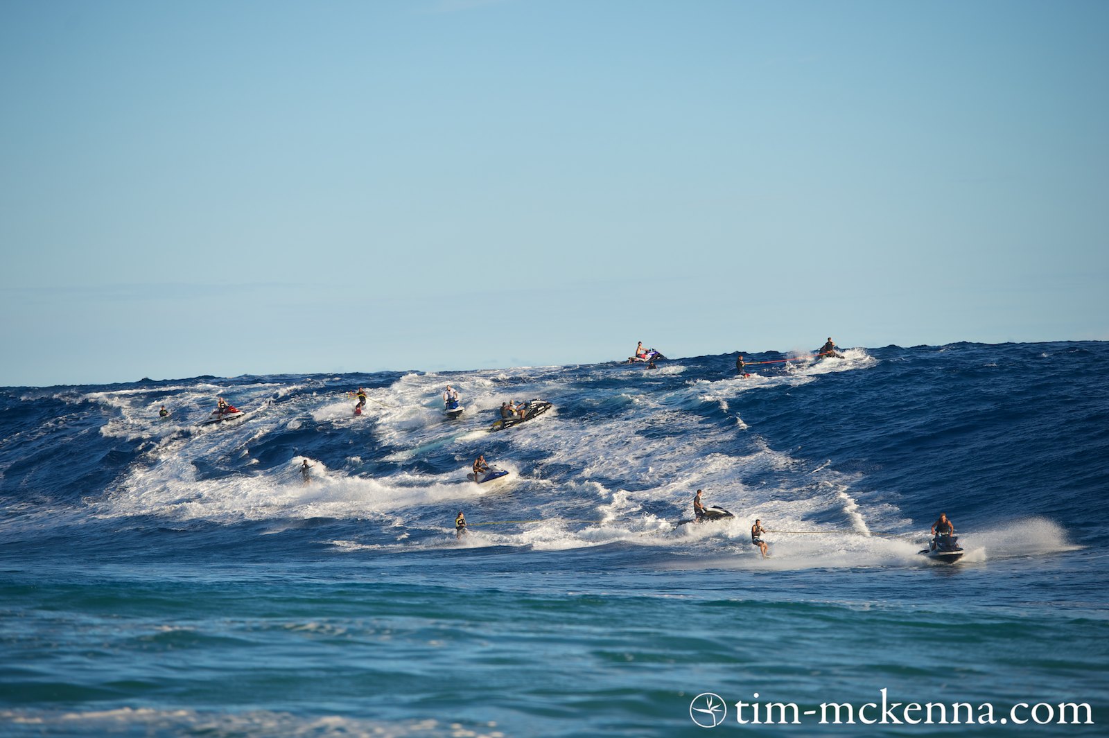 teahupoo-tow-in.jpg