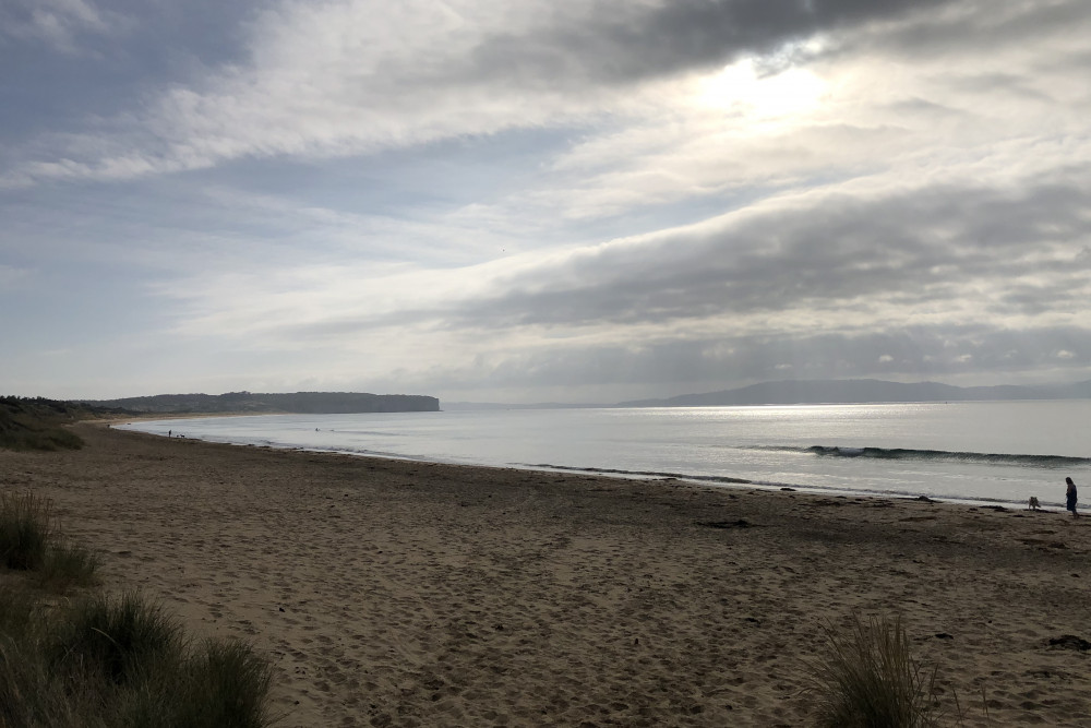 South Arm Detailed Surf Report, Surf Photos, Live Winds, Tides and