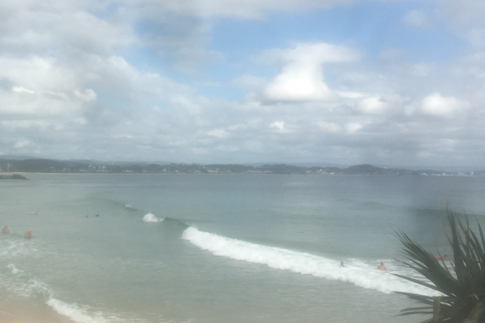 Gold Coast Detailed Surf Report, Surf Photos, Live Winds, Tides and Weather