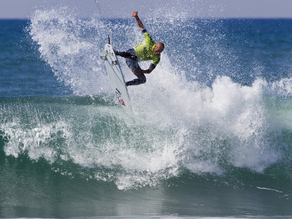 Slater at Trestles Surf Photos by ASP/Kirstin Sessions