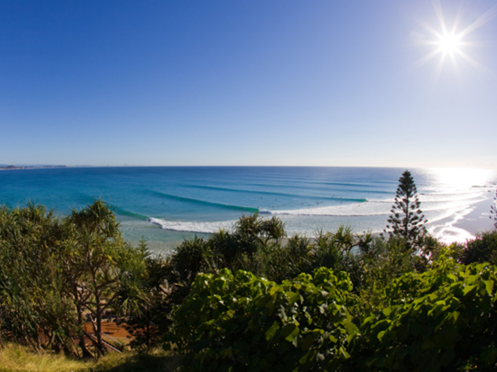 Last gasp from the Gold Coast Surf Photos by Matt Robertson
